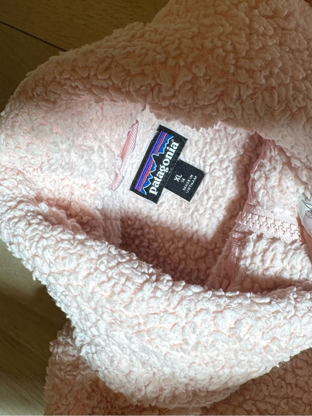 Patagonia Pink Sherpa Fleece Pullover - Picture 2 of 4